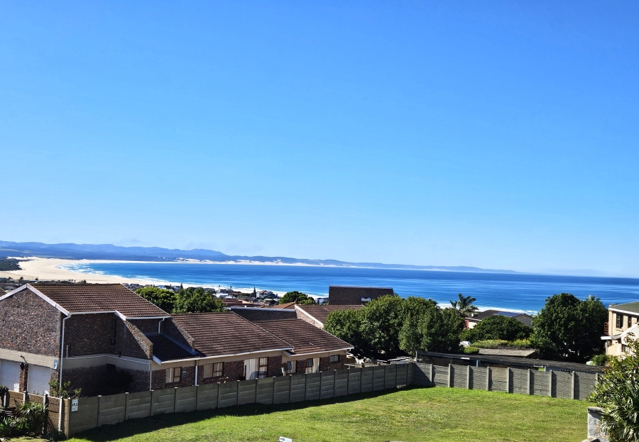 3 Bedroom Property for Sale in Wavecrest Eastern Cape